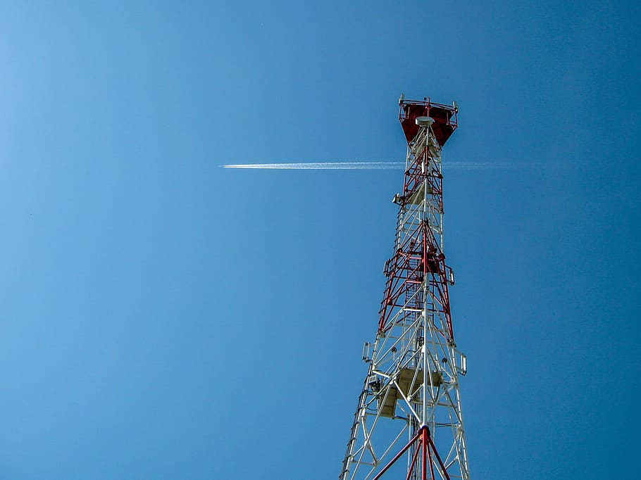 mobile-communications-the-base-station-sky-plane